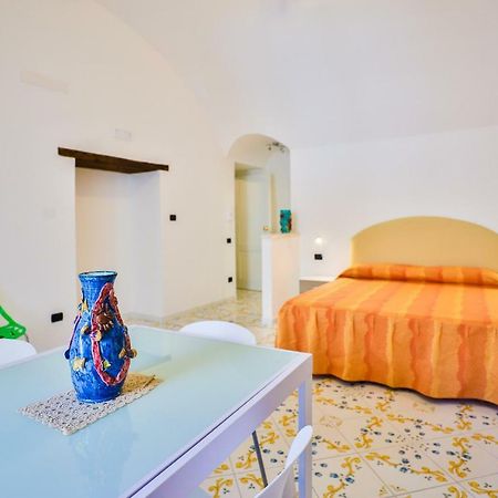 Della Monica Rooms Vietri Exteriör bild