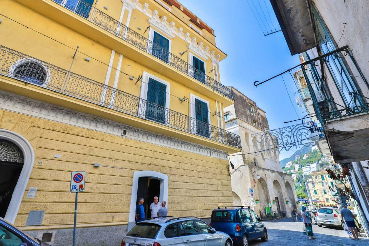 Della Monica Rooms Vietri Exteriör bild