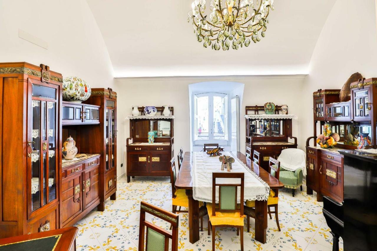 Della Monica Rooms Vietri Exteriör bild
