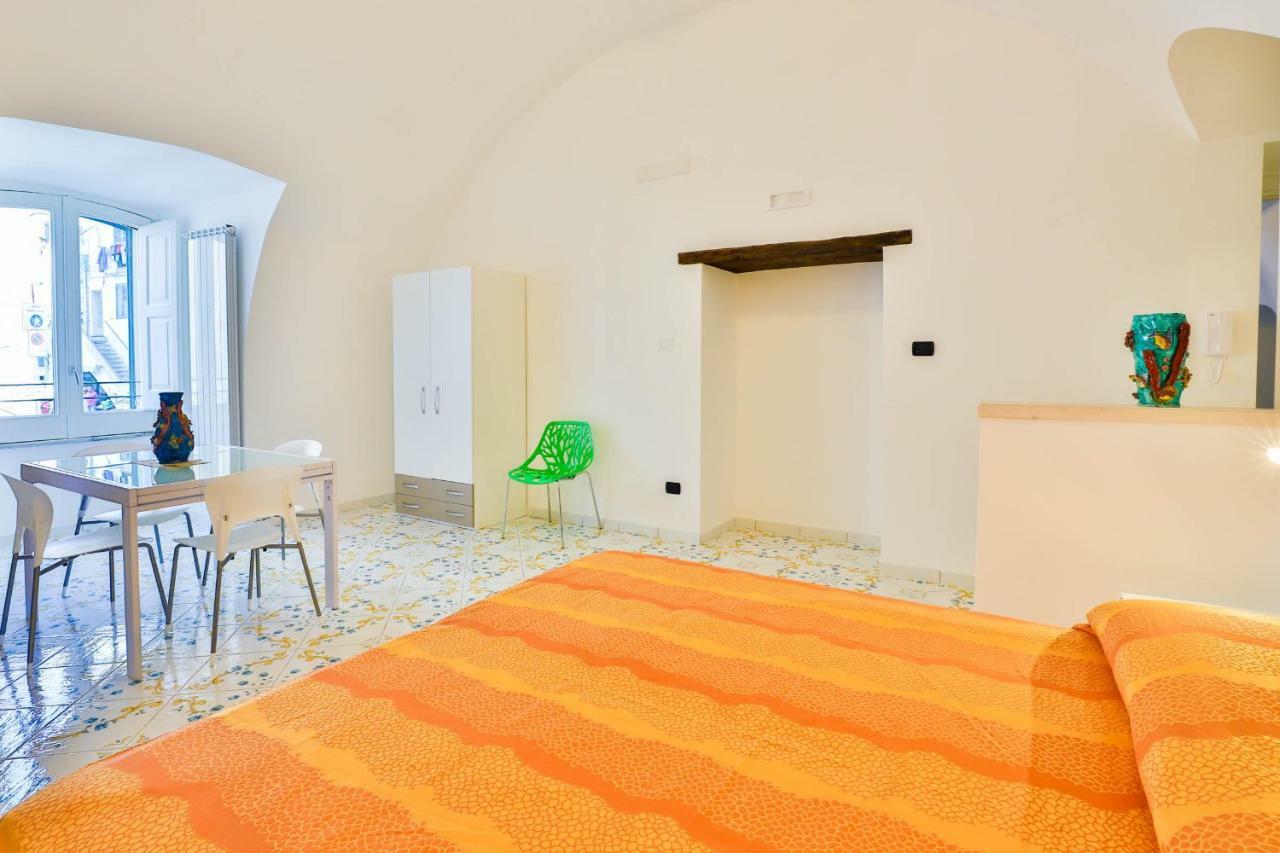Della Monica Rooms Vietri Exteriör bild
